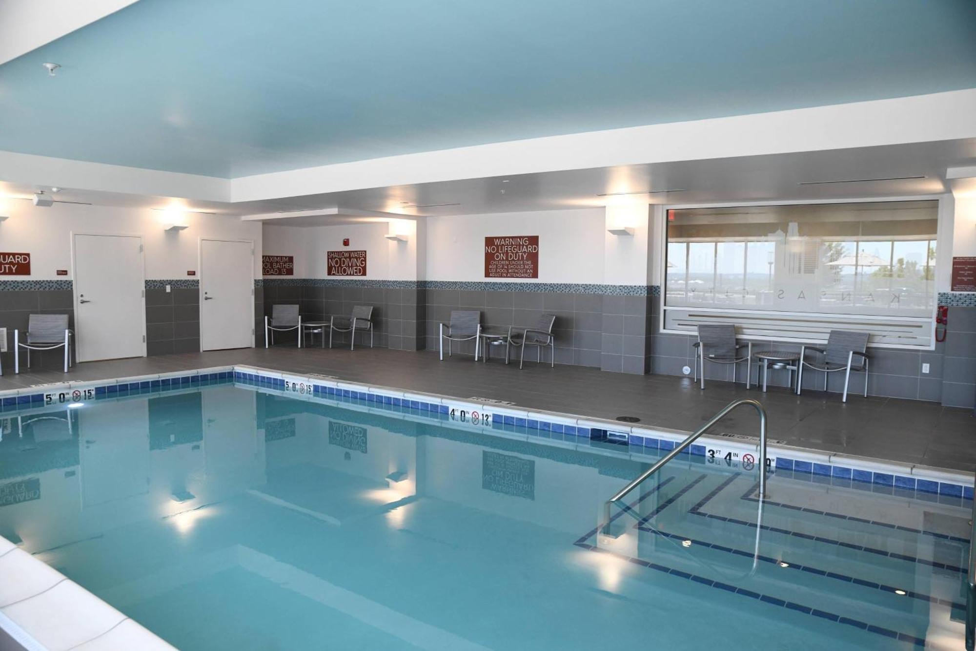 Towneplace Suites Kansas City At Briarcliff Eksteriør billede