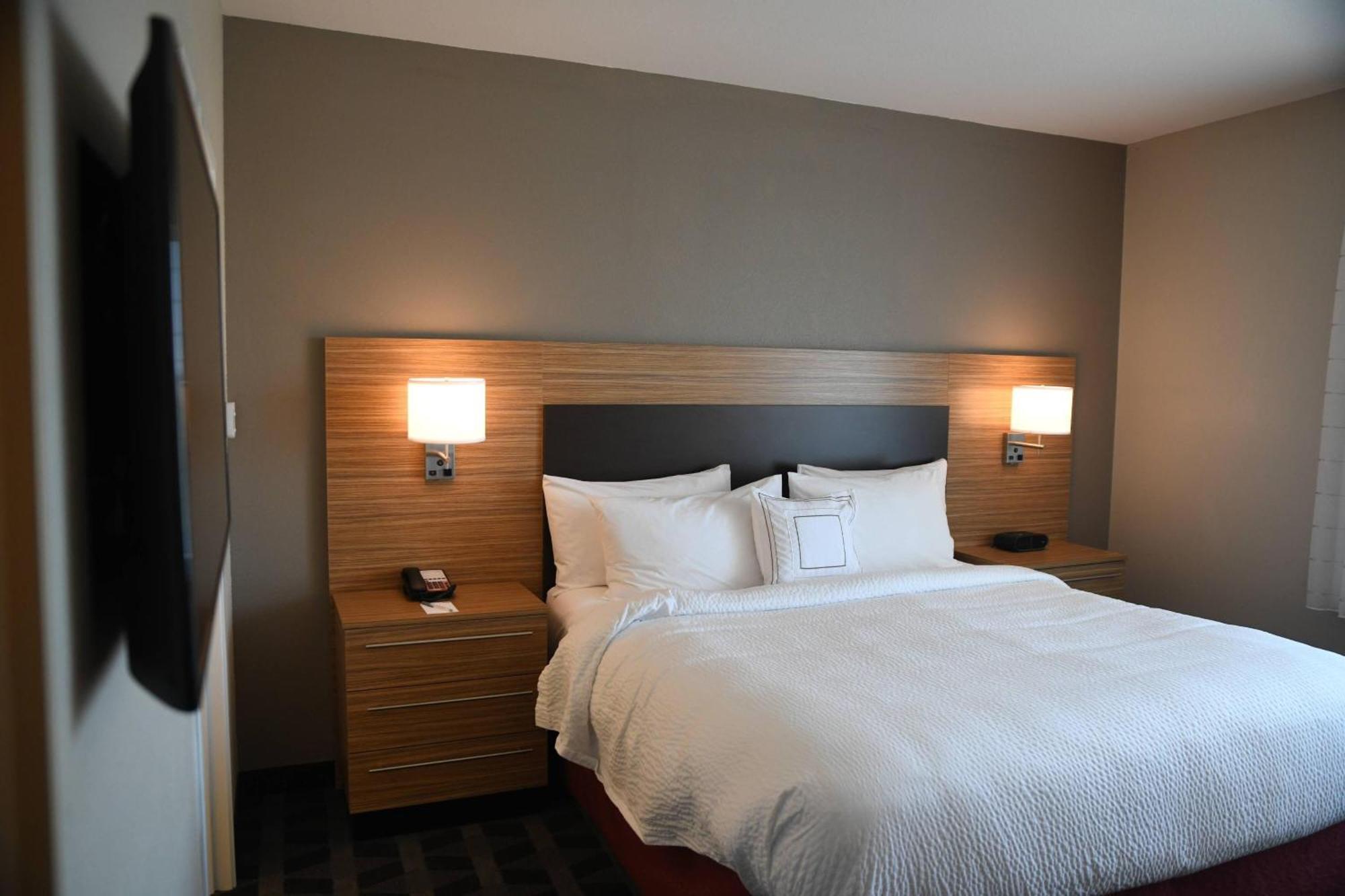 Towneplace Suites Kansas City At Briarcliff Eksteriør billede
