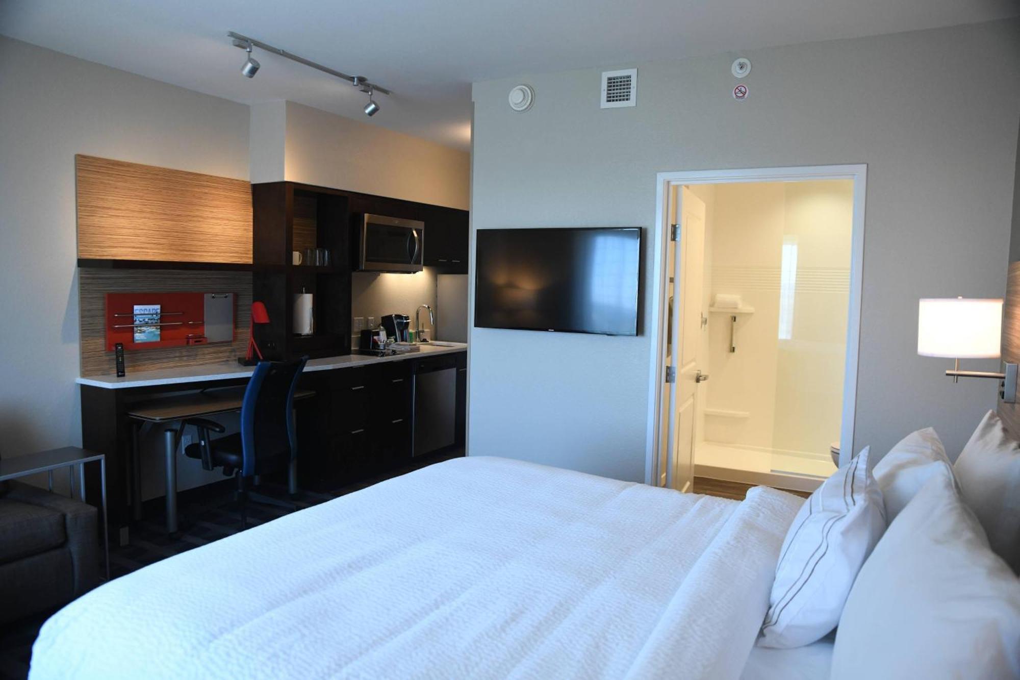 Towneplace Suites Kansas City At Briarcliff Eksteriør billede